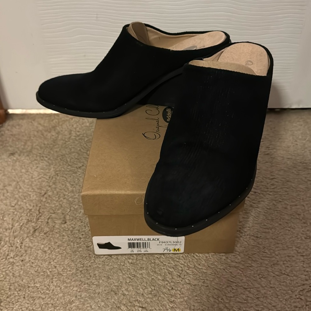 Women’s shoes